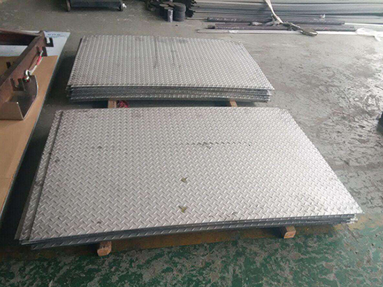 不锈钢防滑板 